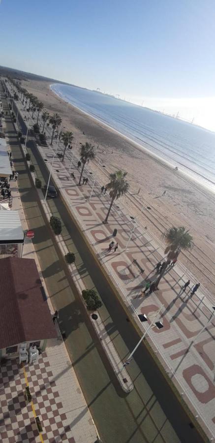 Primera Linea De Playa En Valdelagrana El Puerto de Santa María Eksteriør billede